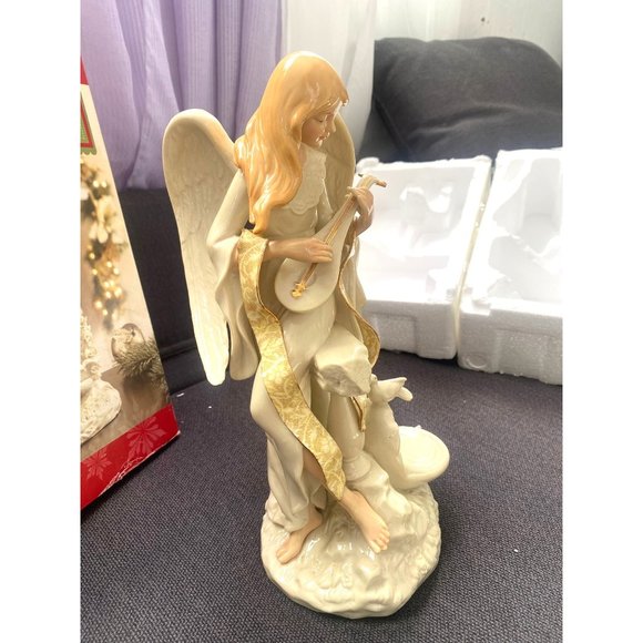 Porcelain Collectible Angel, made of fine ivory bisque whith hand painted,12.5" - Picture 3 of 5